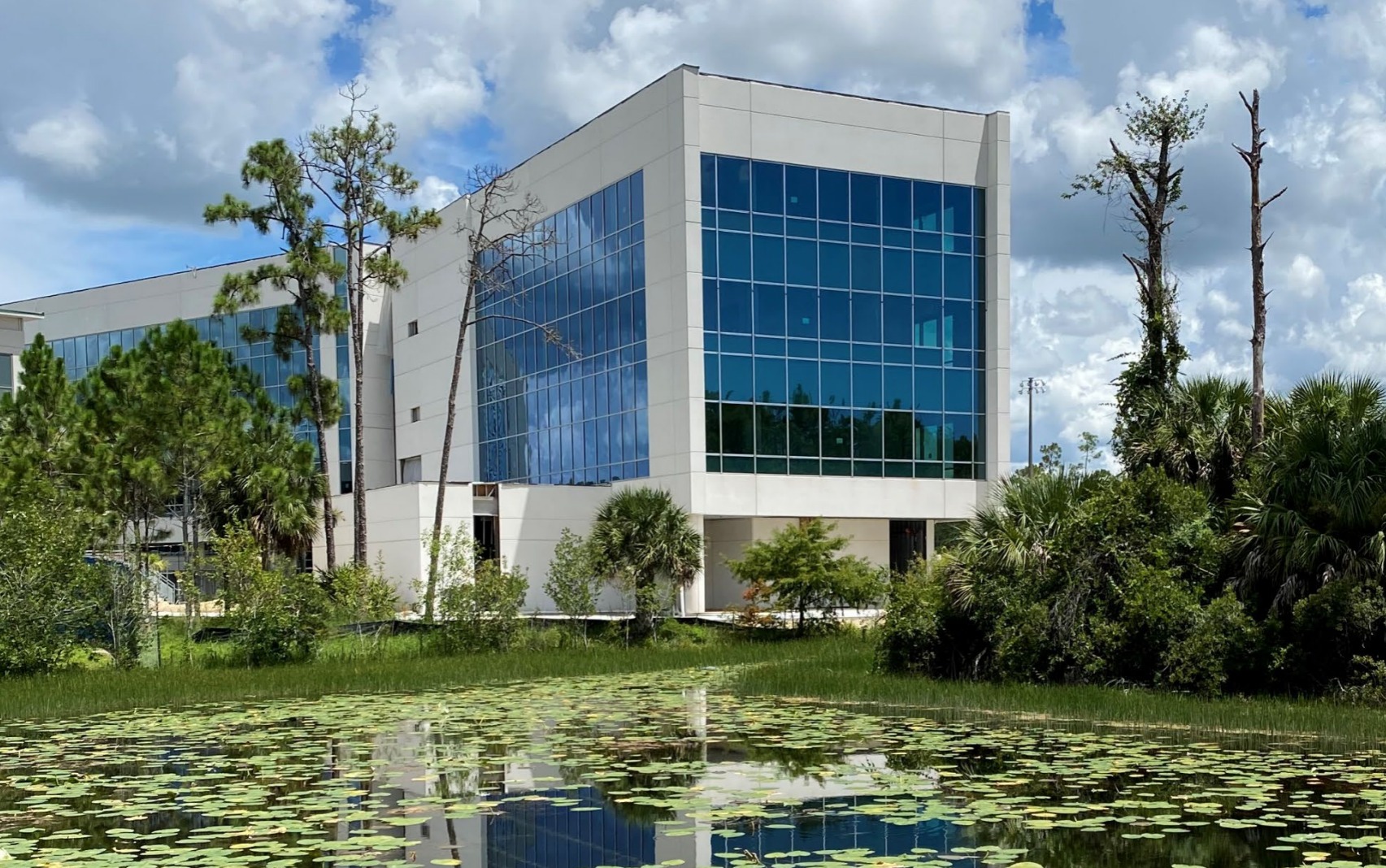 FGCU water School