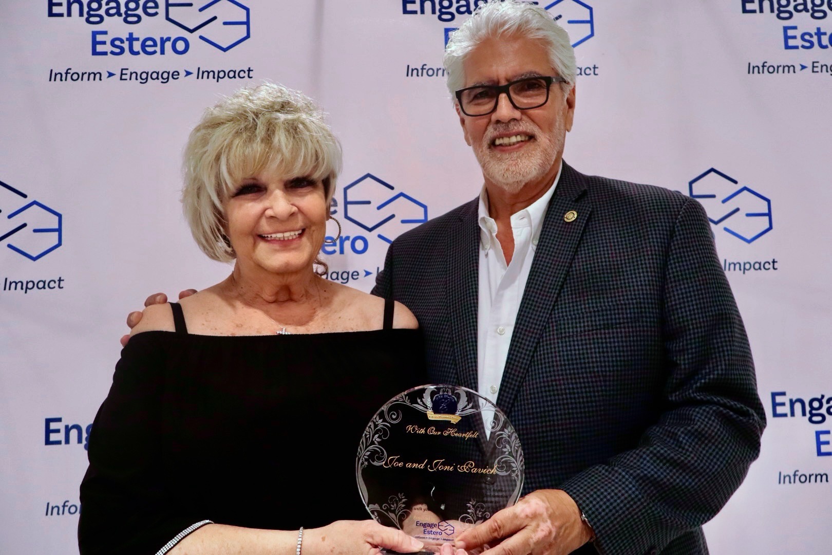 Joe and Joni Pavich accept 2024 Don Eslick Person of the Year Award