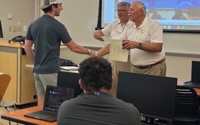 FGCU’s Students Write Articles For Engage Estero