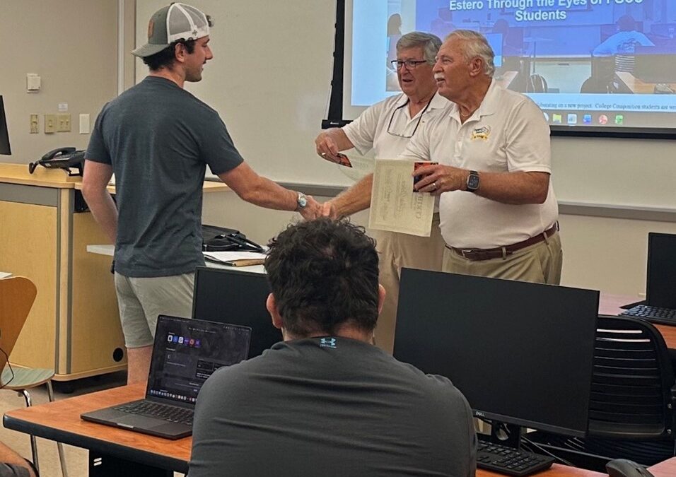 FGCU’s Students Write Articles For Engage Estero